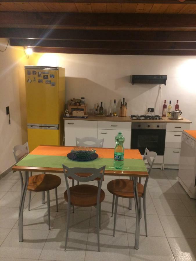 Casa Vacanze...Dei Teutonici Мезанье Экстерьер фото
