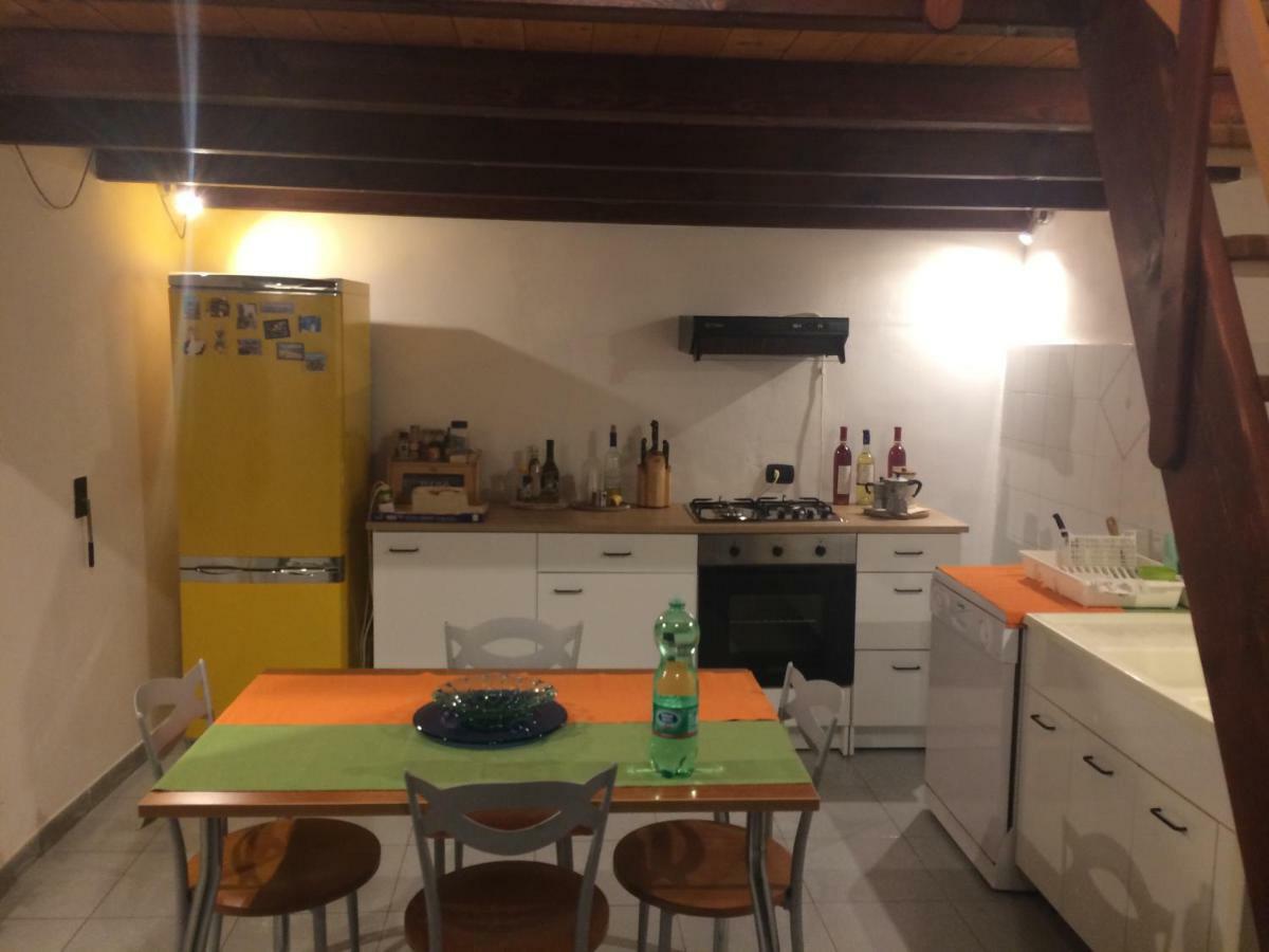 Casa Vacanze...Dei Teutonici Мезанье Экстерьер фото