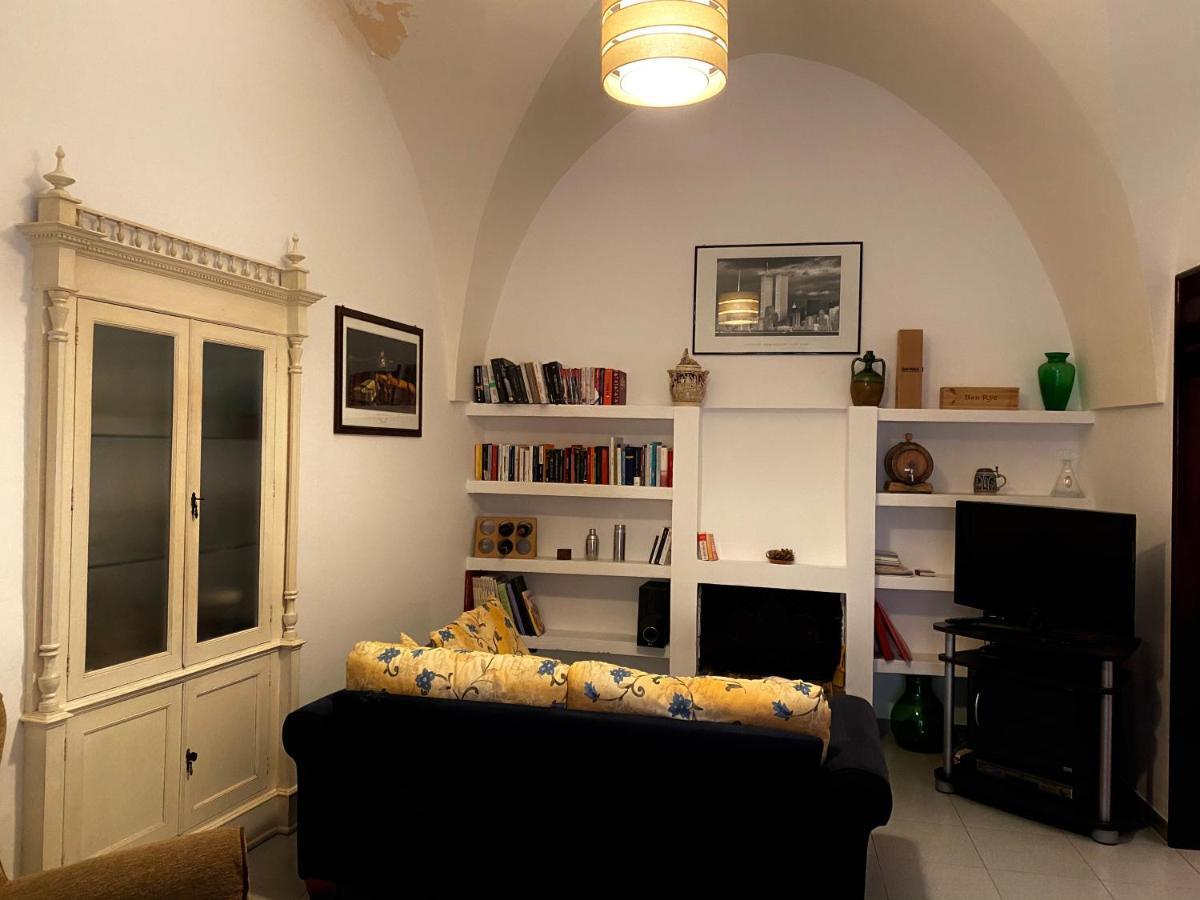 Casa Vacanze...Dei Teutonici Мезанье Экстерьер фото